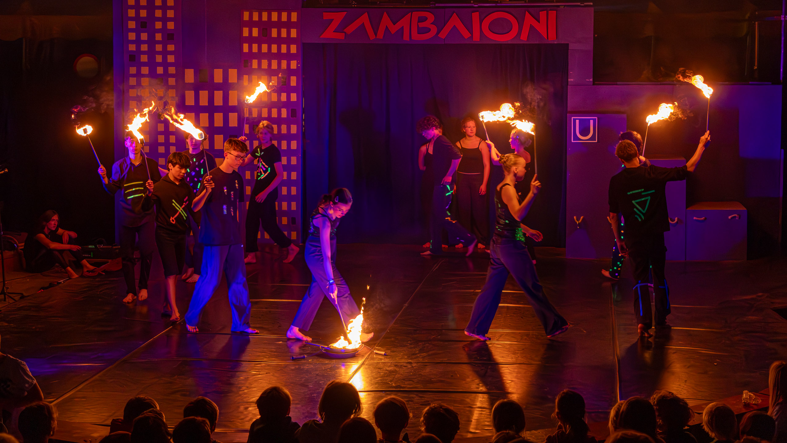 20250529120852 R5D 3215 e